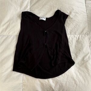 LNA hook closure tank top